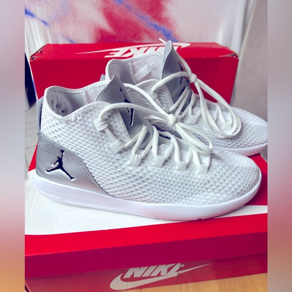 Jordan Other - Jordan Reveal 'Metallic Silver' Size 10